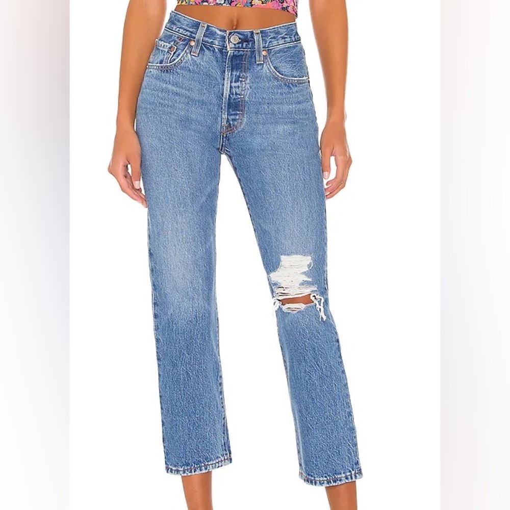 LEVI'S 501 Crop‎ Ankle Straight Leg Jeans in Athens Slide